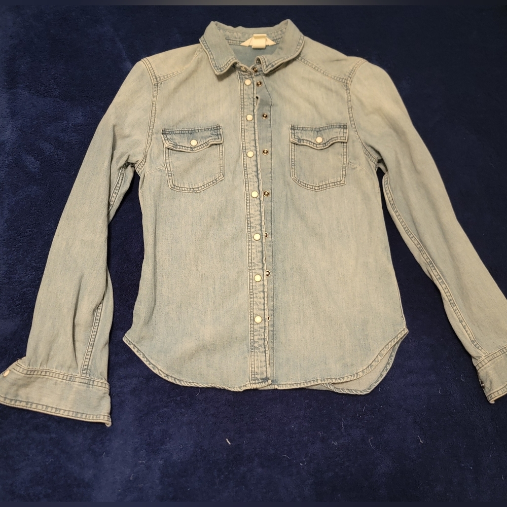 H&M Ladies Light Blue Denim Shirt